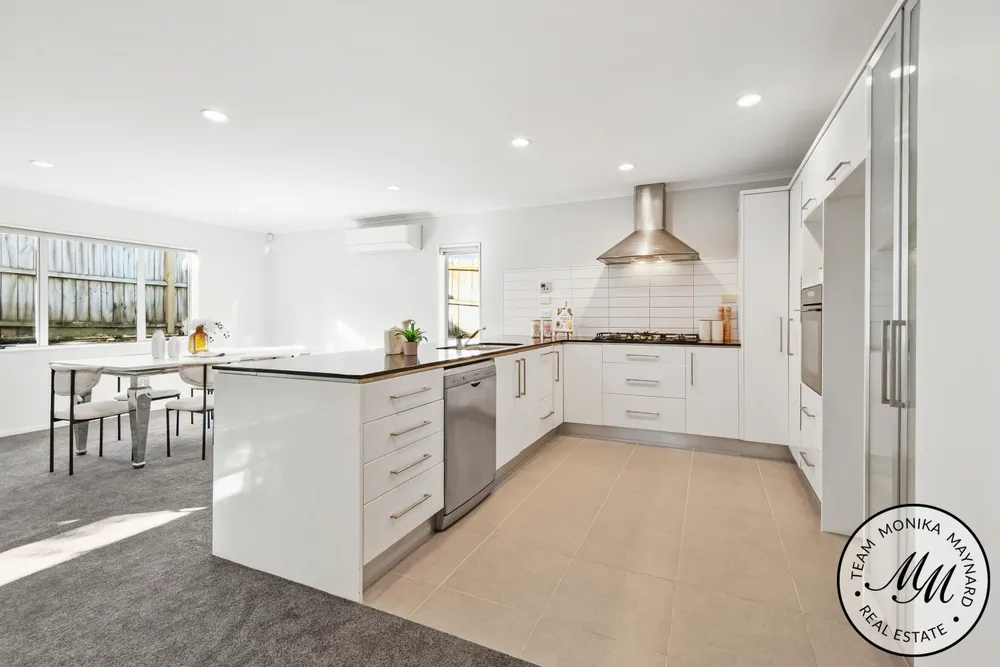 Photos of 90 Jeffs Road