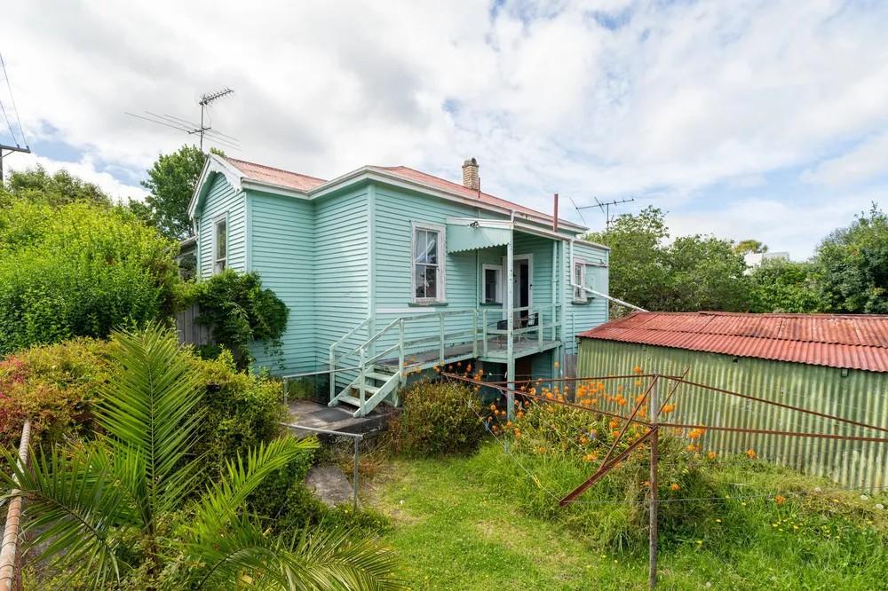 Photos of 5 Henley Road
