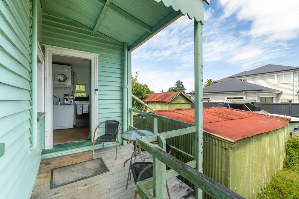 Photos of 5 Henley Road