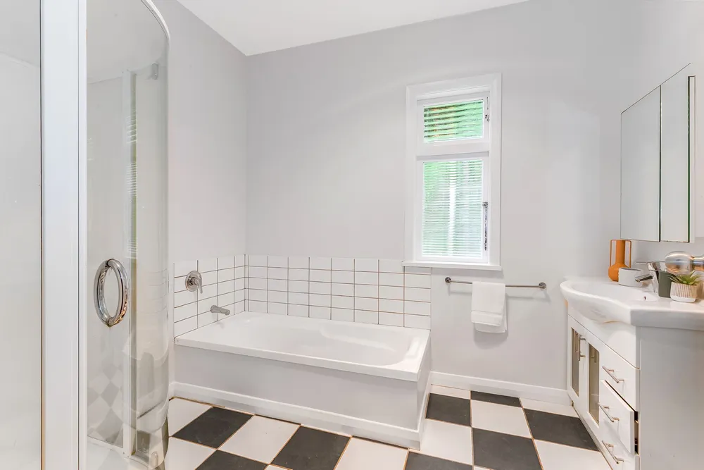 Photos of 25 Gordon Road
