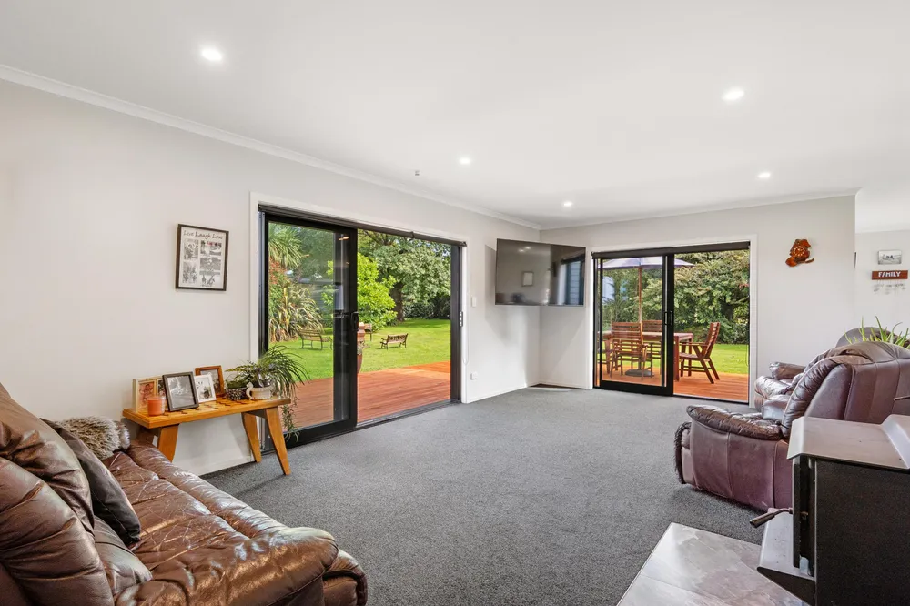 Photos of 2501 Bealey Road