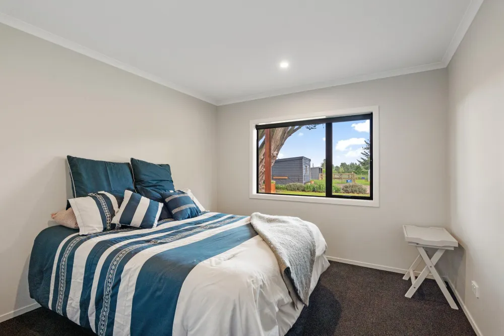 Photos of 2501 Bealey Road