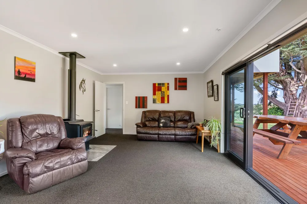 Photos of 2501 Bealey Road