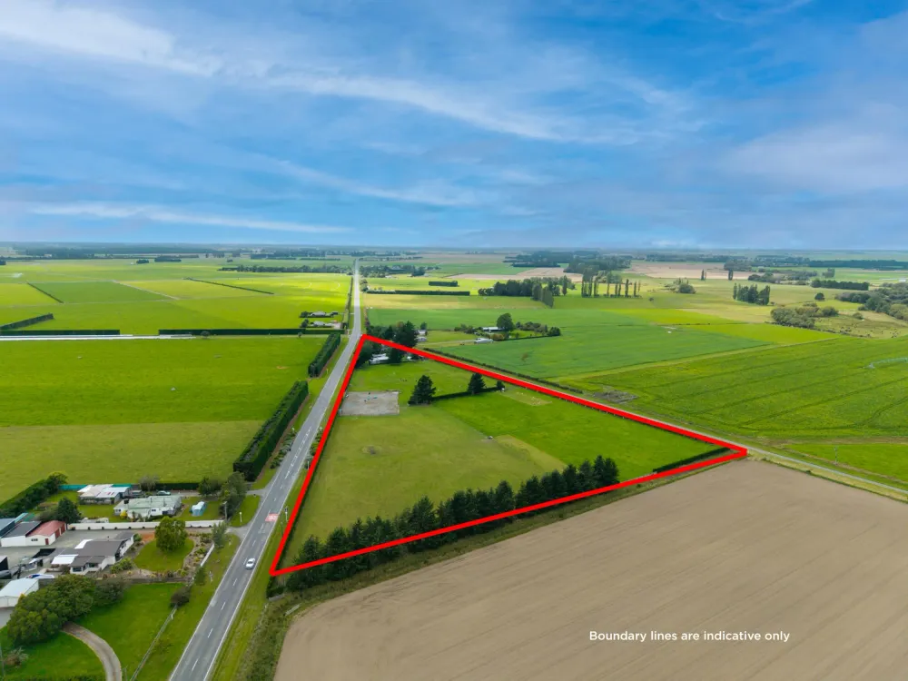 Photos of 2501 Bealey Road