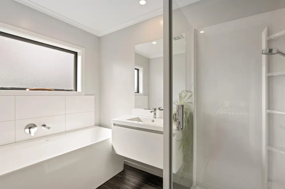 Photos of 2501 Bealey Road