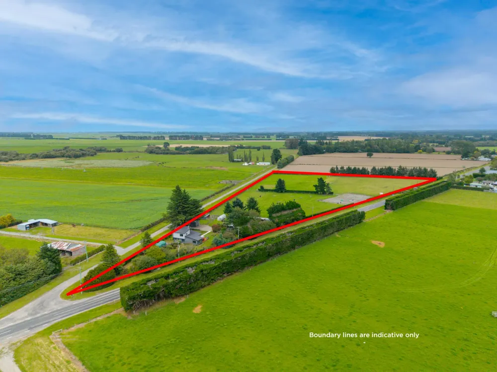 Photos of 2501 Bealey Road