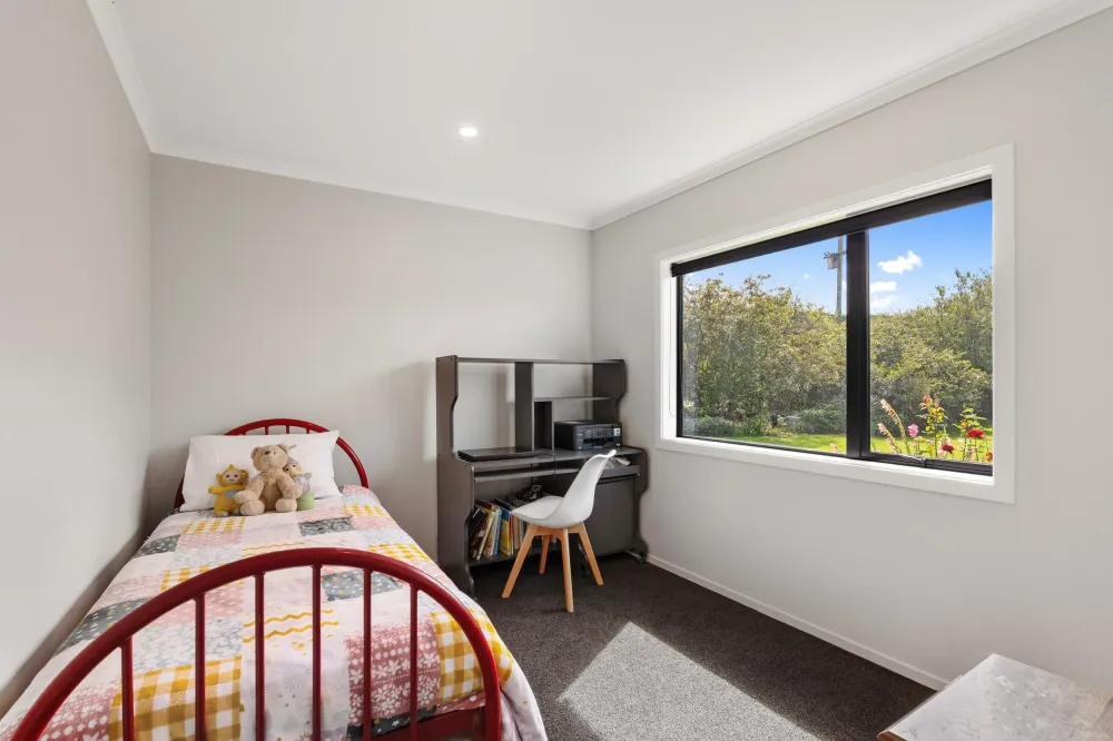 Photos of 2501 Bealey Road