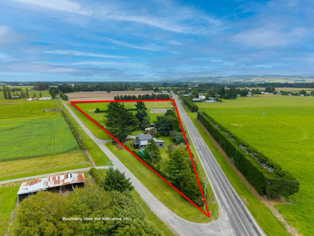 Photos of 2501 Bealey Road