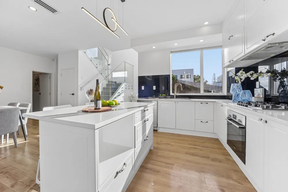 Photos of 42D Kinross Street