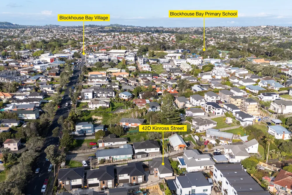 Photos of 42D Kinross Street