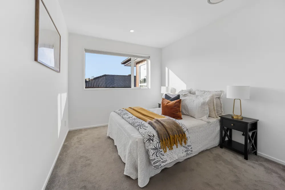 Photos of 42D Kinross Street