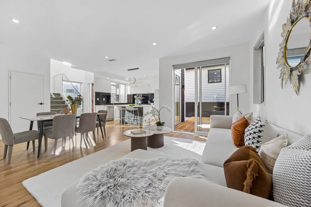 Photos of 42D Kinross Street