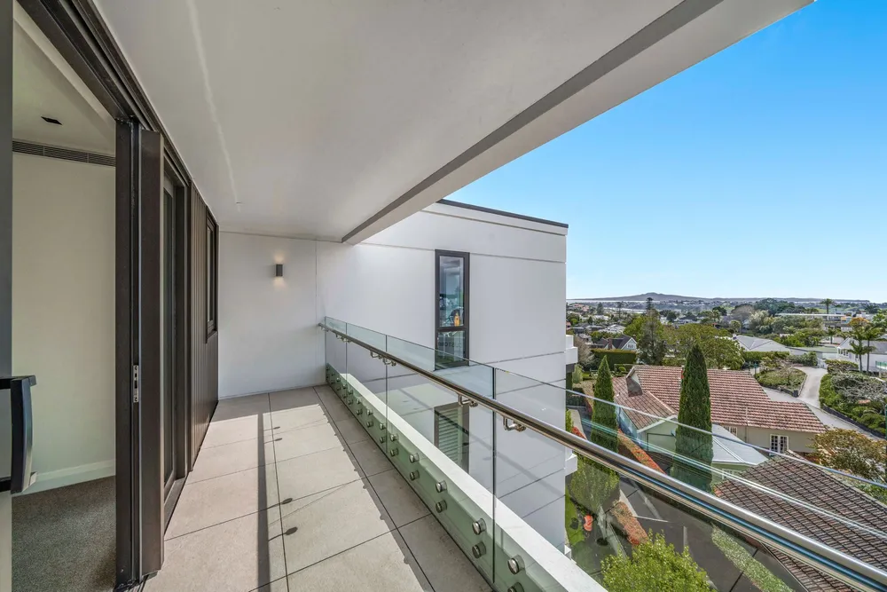 Photos of 402/308 Remuera Road