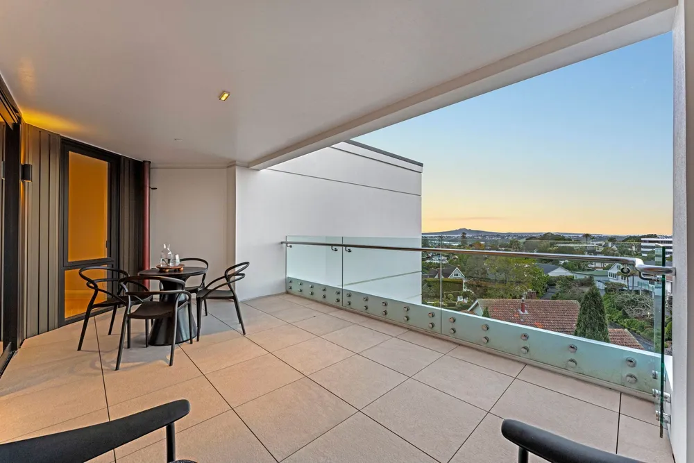 Photos of 402/308 Remuera Road