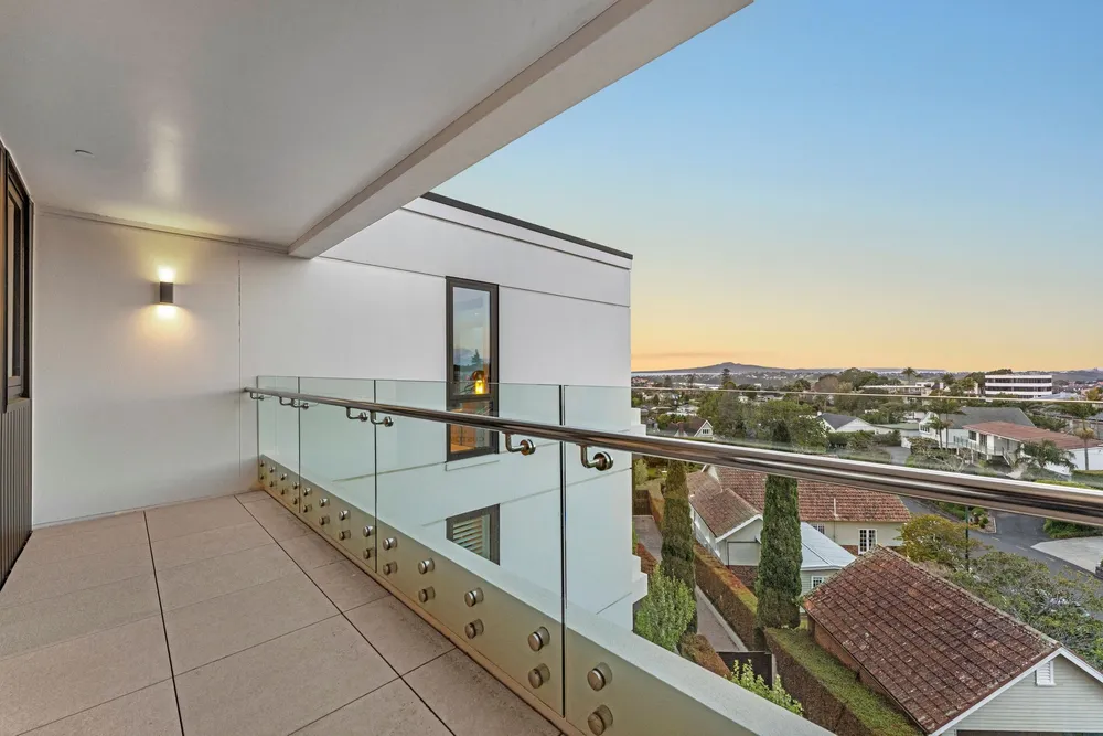 Photos of 402/308 Remuera Road