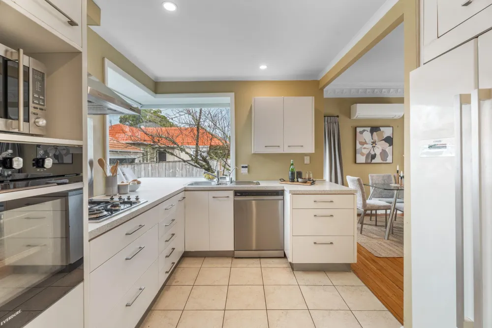 Photos of 11 Irirangi Road