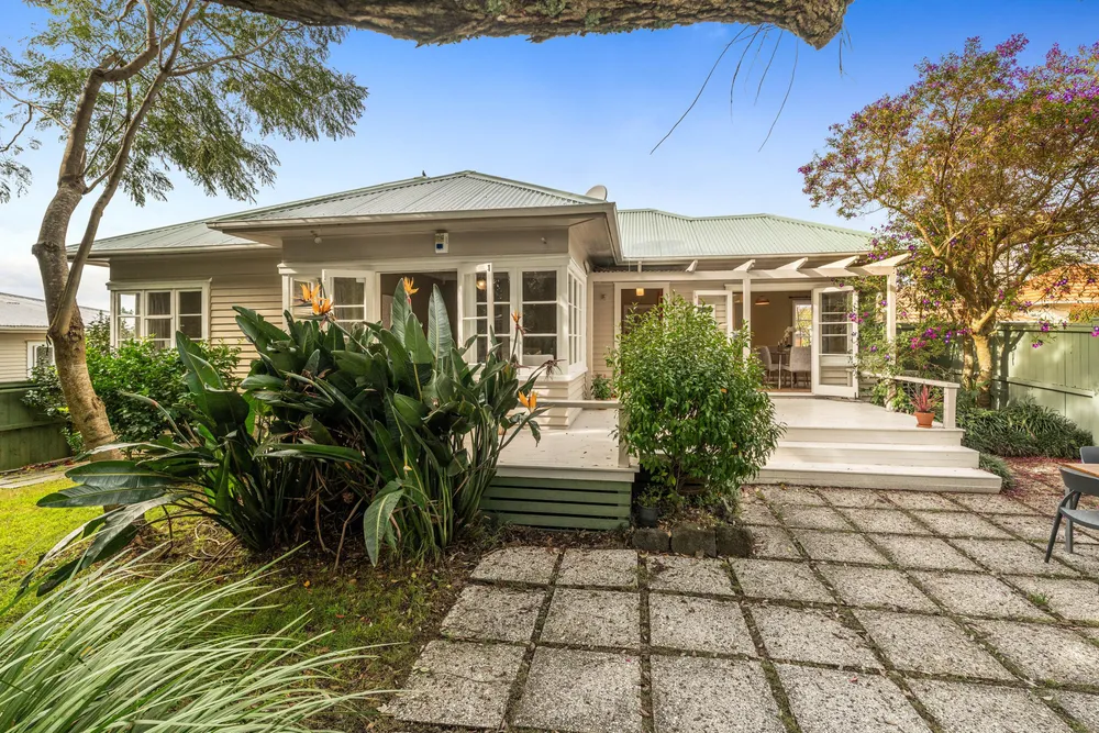 Photos of 11 Irirangi Road