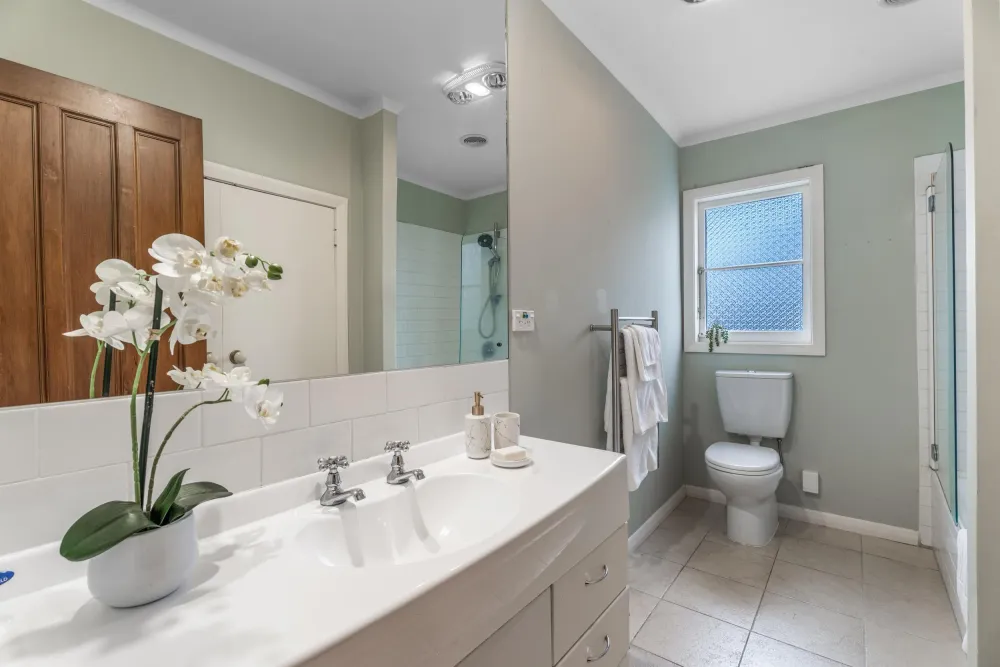 Photos of 11 Irirangi Road