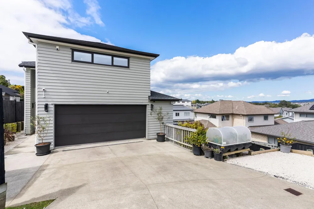 Photos of 157 Tiriwa Drive
