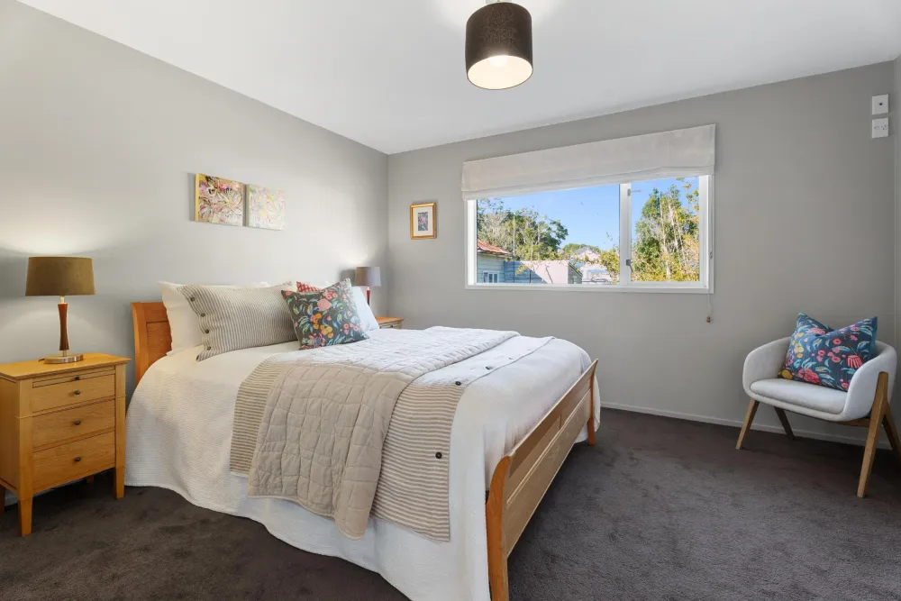 Photos of 116B Marsden Avenue