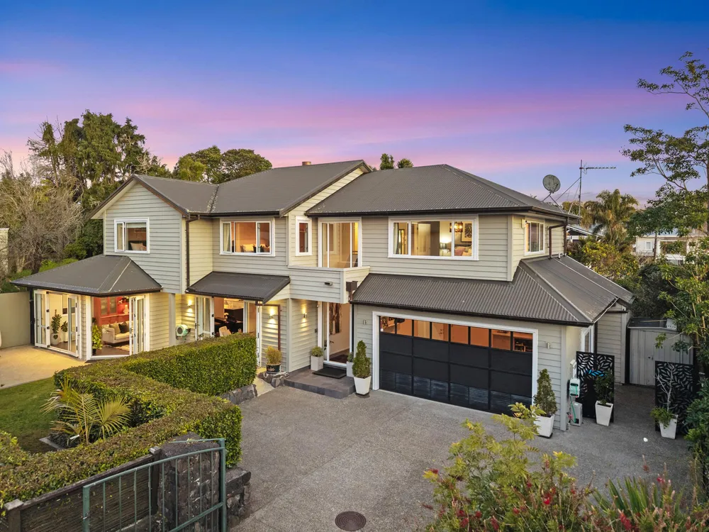 Photos of 116B Marsden Avenue