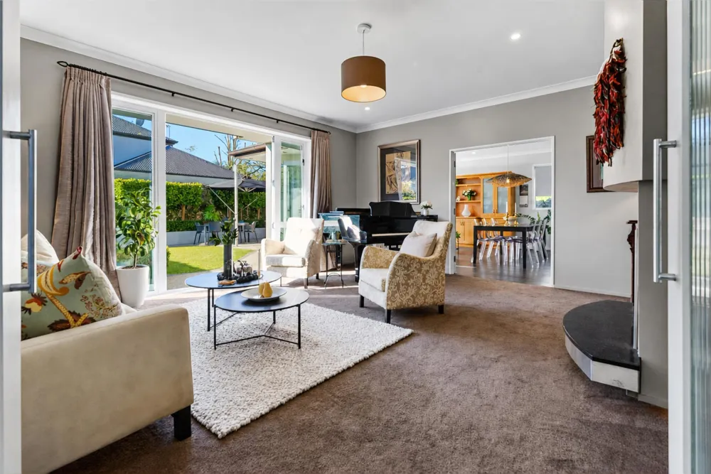 Photos of 116B Marsden Avenue