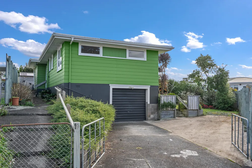 Photos of 19 Wessex Street
