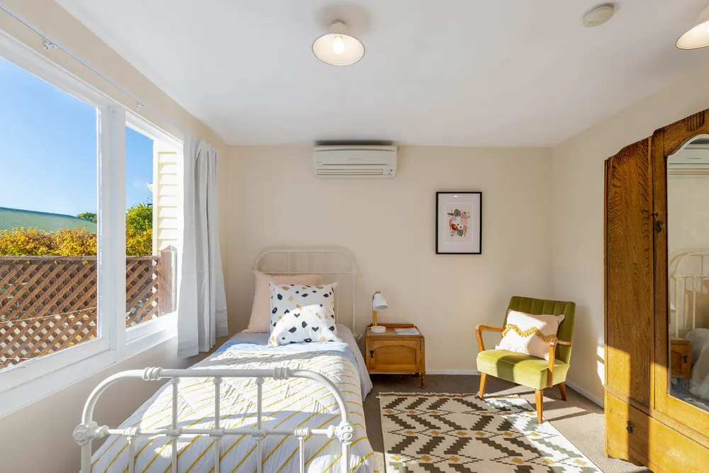 Photos of 1/64 Somerfield Street