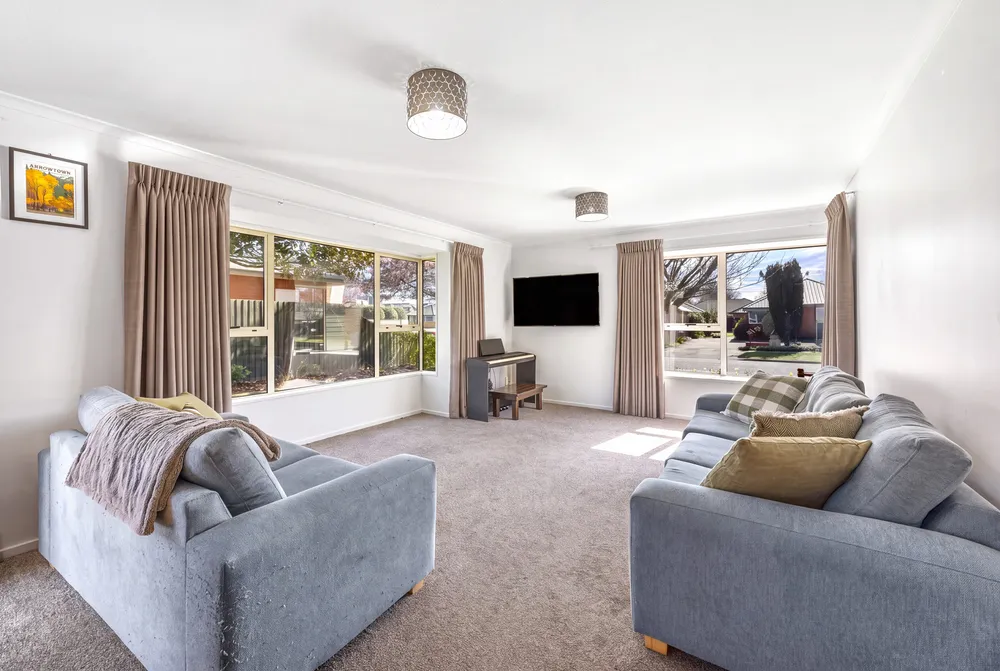 Photos of 45 Showgate Avenue