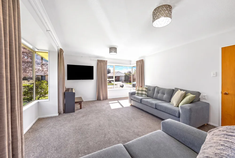 Photos of 45 Showgate Avenue