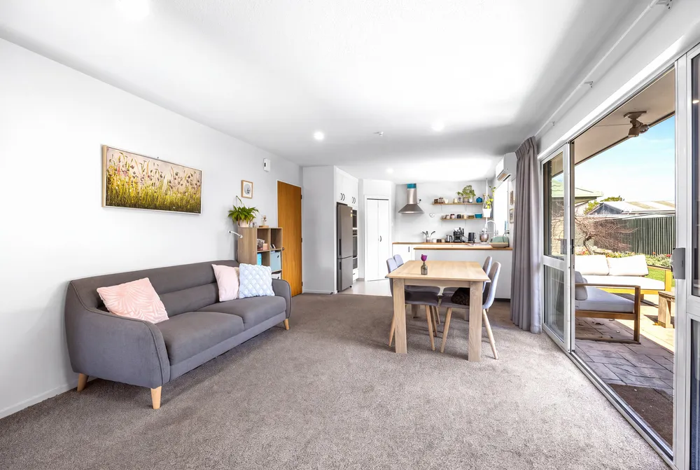 Photos of 45 Showgate Avenue
