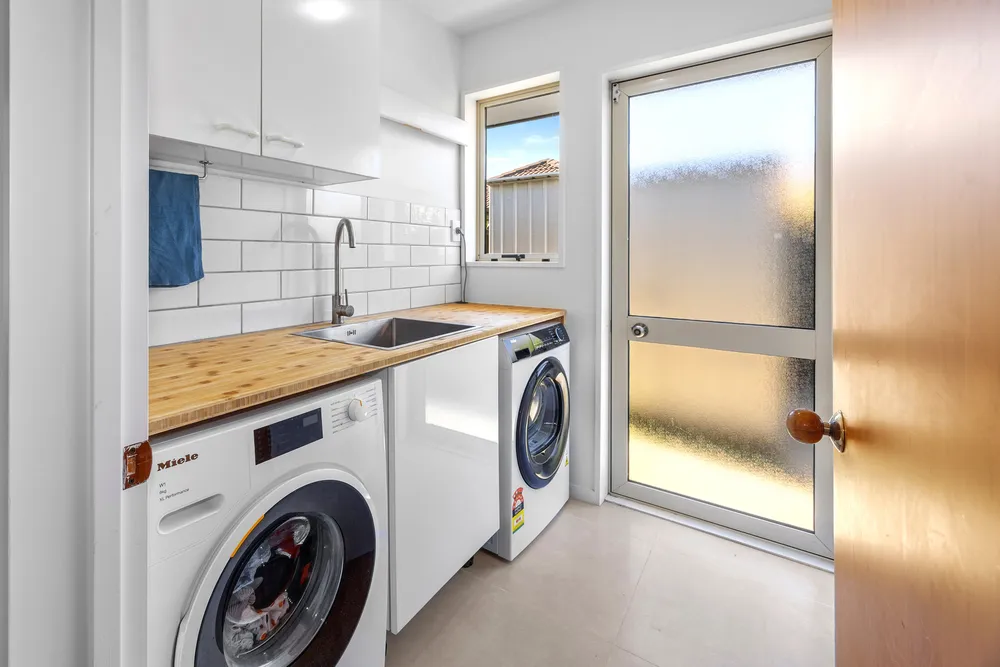 Photos of 45 Showgate Avenue