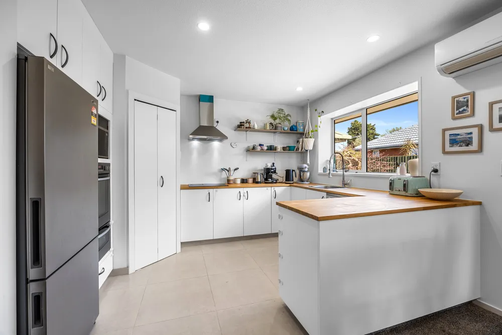 Photos of 45 Showgate Avenue