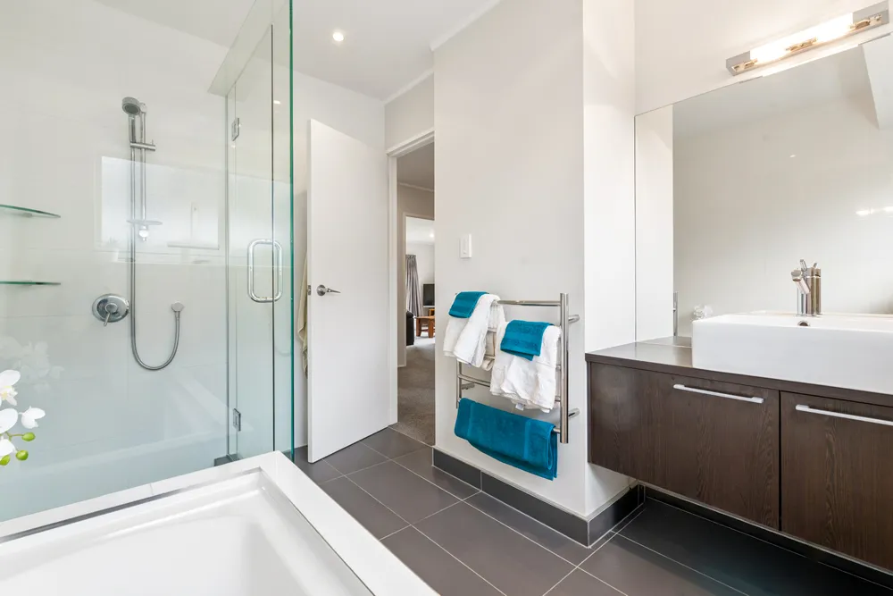 Photos of 22 Len Garlick Place