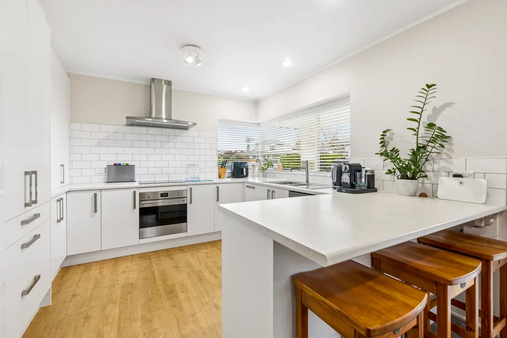 Photos of 22 Len Garlick Place