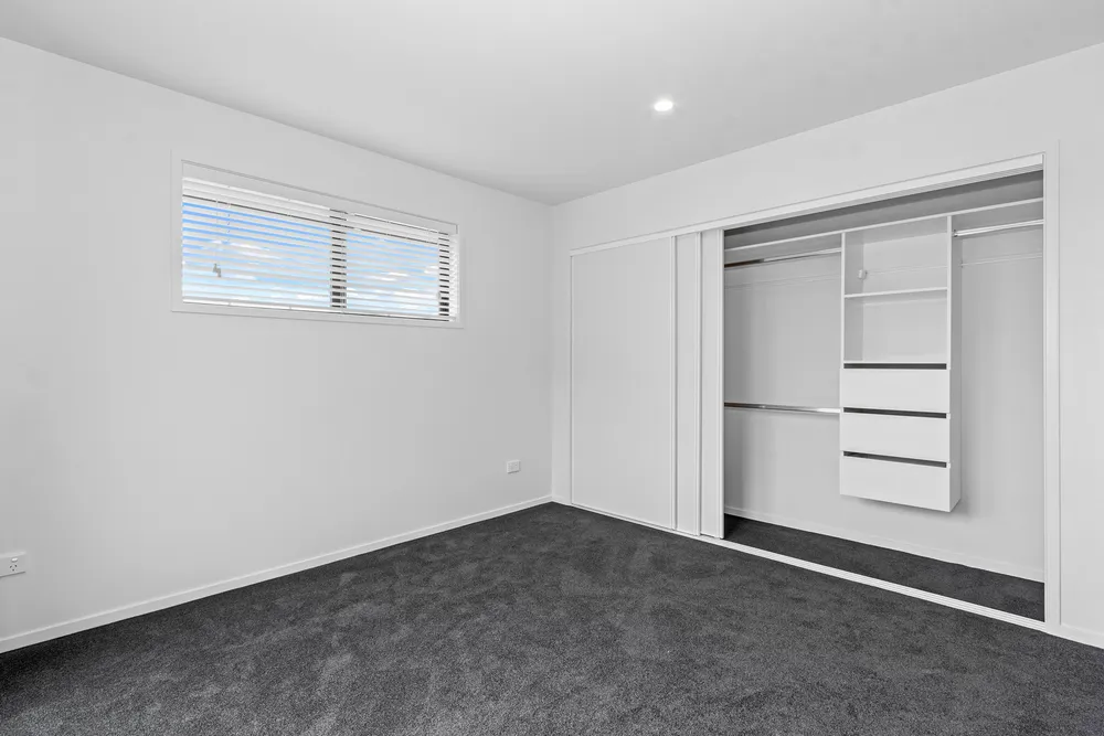 Photos of 15 Oakmill Drive