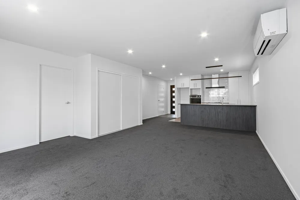 Photos of 15 Oakmill Drive