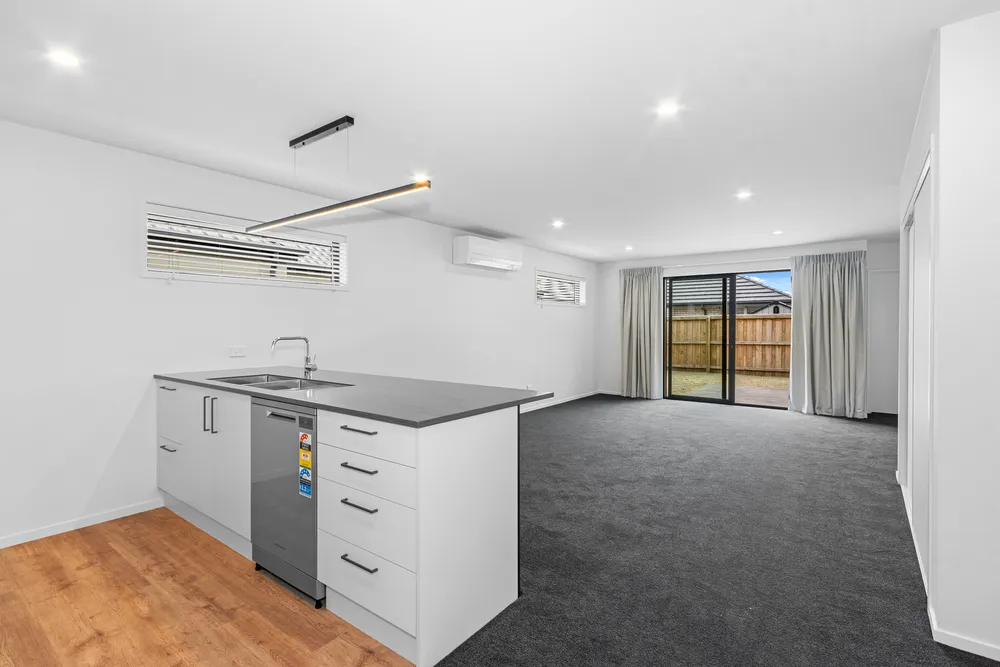 Photos of 15 Oakmill Drive