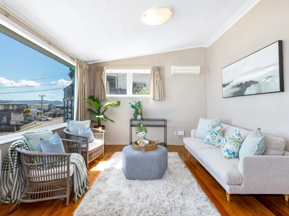 Photos of 609 Marine Drive