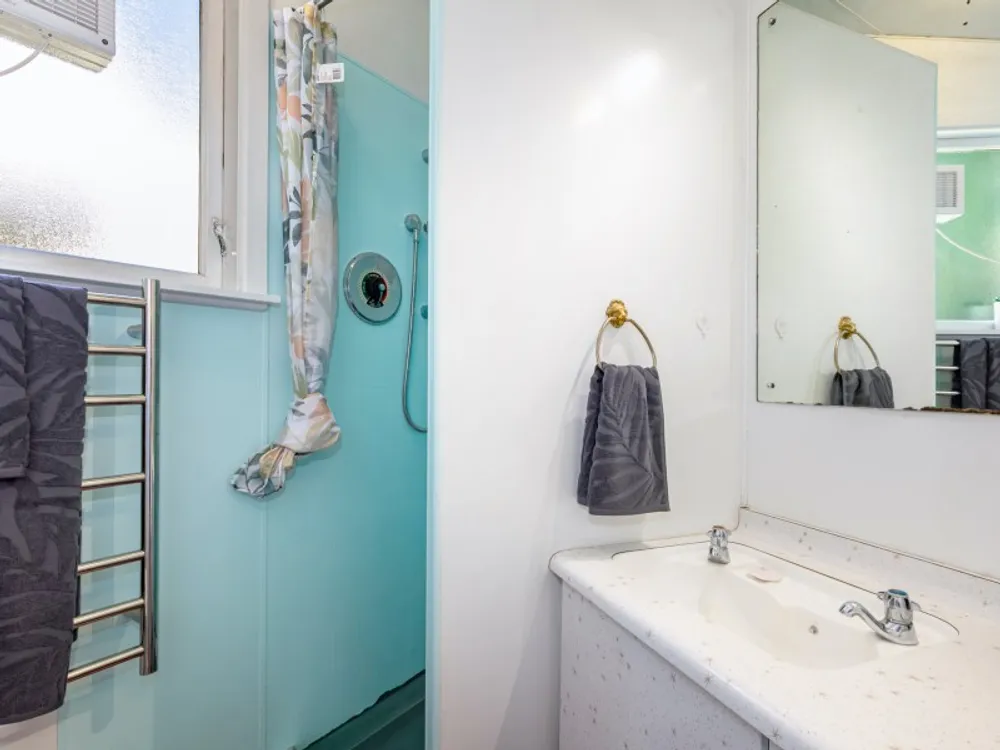 Photos of 609 Marine Drive