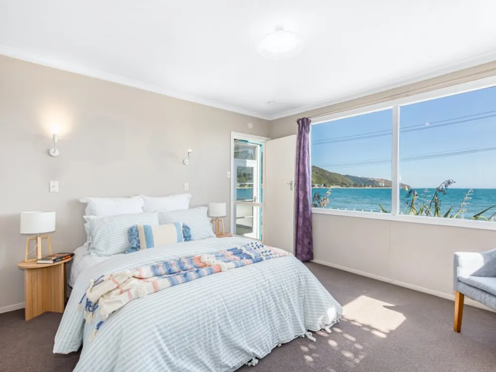 Photos of 609 Marine Drive