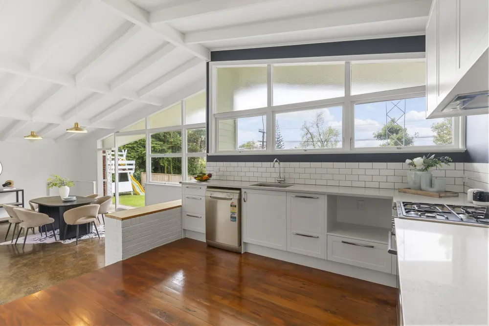 Photos of 246 Glengarry Road