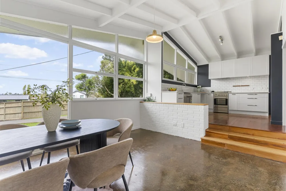 Photos of 246 Glengarry Road