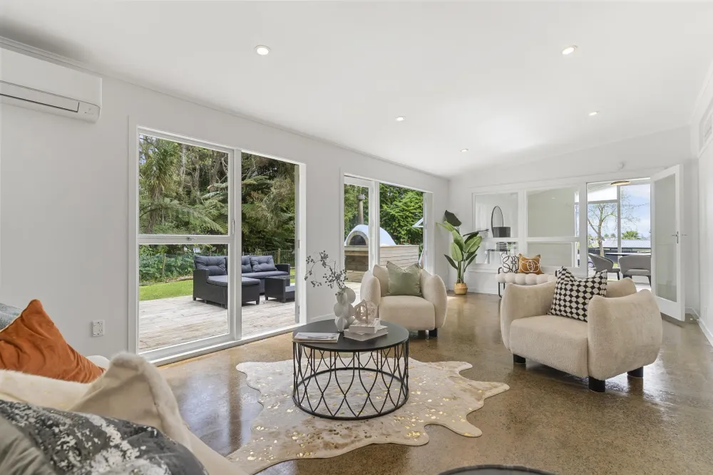 Photos of 246 Glengarry Road