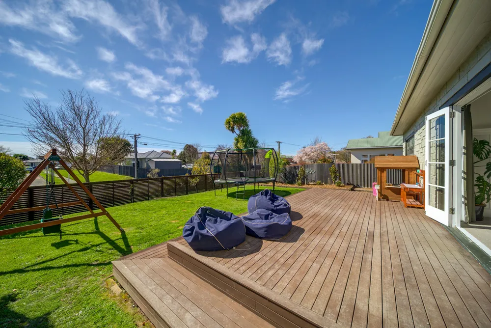 Photos of 150 Mackenzie Avenue