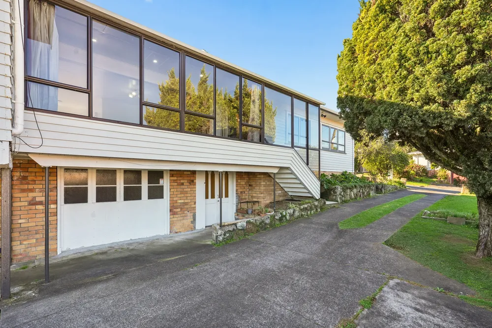 Photos of 31 Laburnum Road