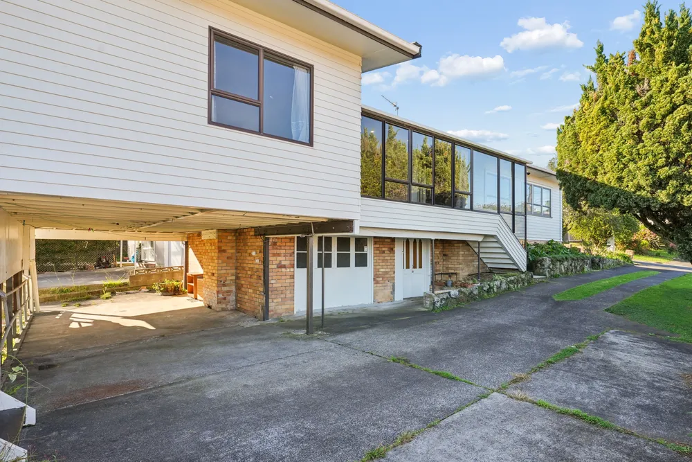 Photos of 31 Laburnum Road
