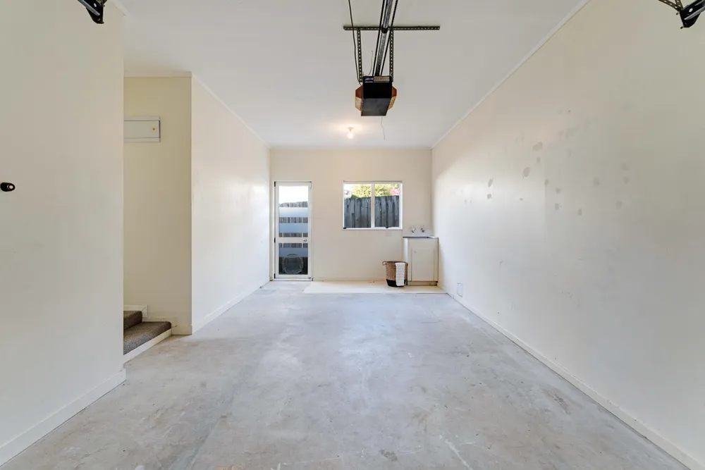Photos of 2/66 Coronation Road