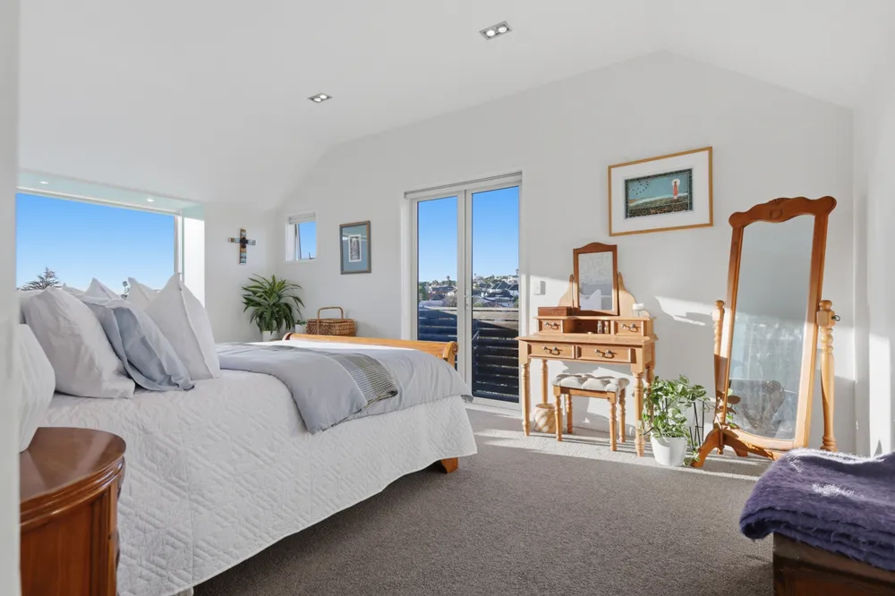 Photos of 61A Vale Road