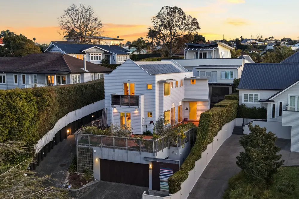 Photos of 61A Vale Road